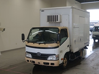 TOYOTA DYNA 2010
