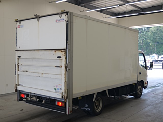 TOYOTA DYNA 2018