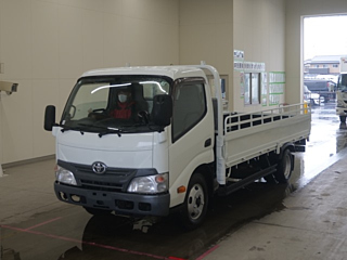 TOYOTA DYNA 2015