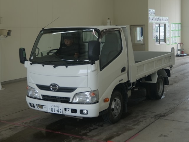HINO DUTRO 2014