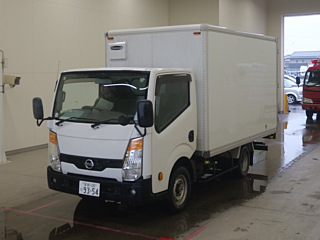 NISSAN ATLAS 2011