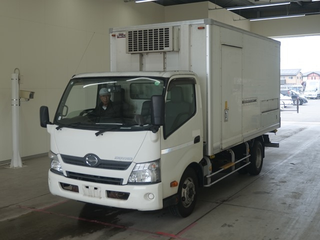 HINO DUTRO 2017