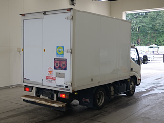 HINO DUTRO 2015