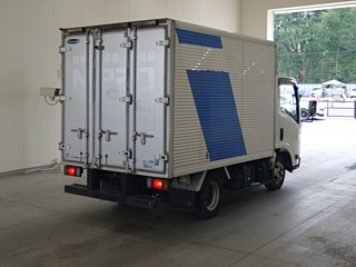 ISUZU ELF 2013