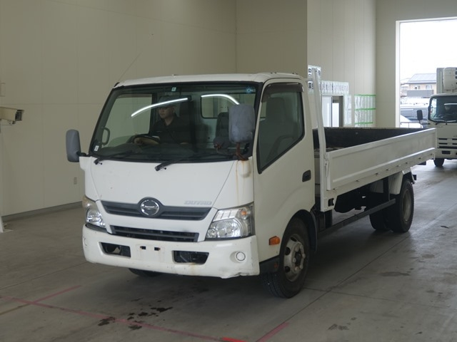 HINO DUTRO 2011