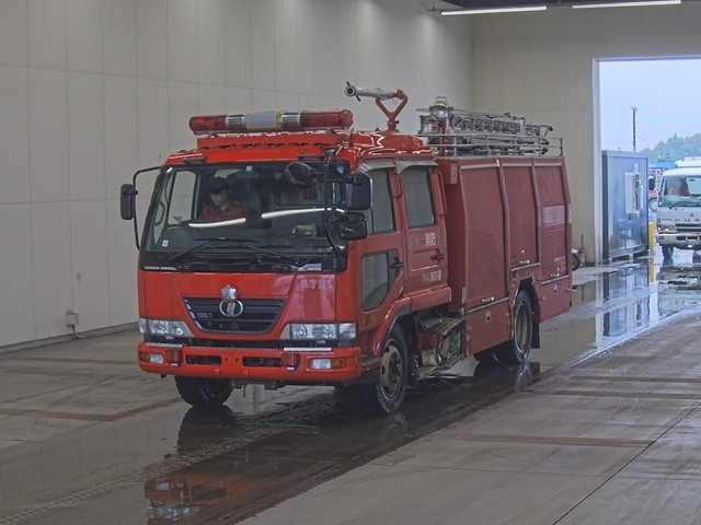 NISSAN TRUCK 2006