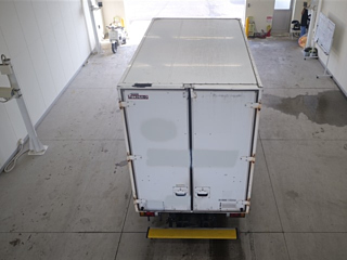 ISUZU ELF 2010