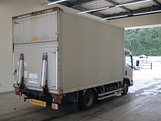 ISUZU ELF 2011