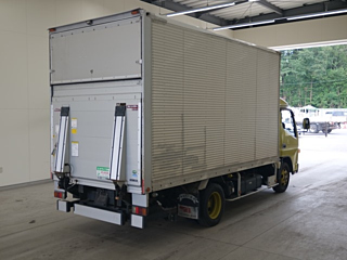 MITSUBISHI CANTER 2016
