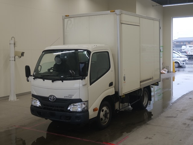 TOYOTA DYNA