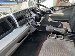 MITSUBISHI FUSO TRUCK 2017