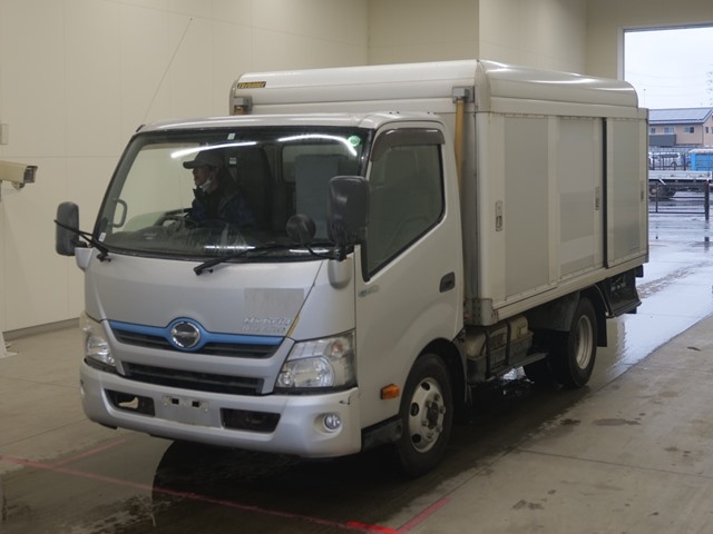 HINO DUTRO 2013