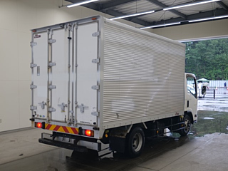 ISUZU ELF 2012