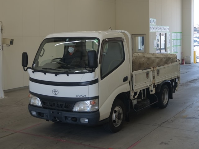 TOYOTA DYNA