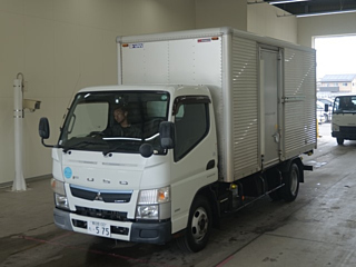 MITSUBISHI CANTER 2016