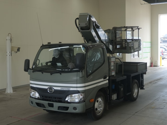 HINO DUTRO 2017