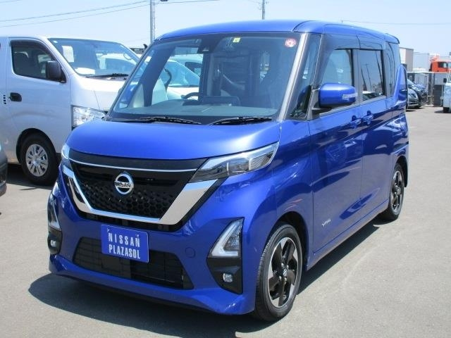 NISSAN ROOX 2020