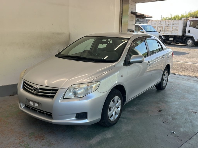 TOYOTA COROLLA AXIO 2010