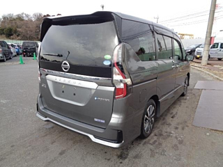 NISSAN SERENA 2019