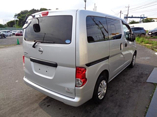 NISSAN NV200 2019