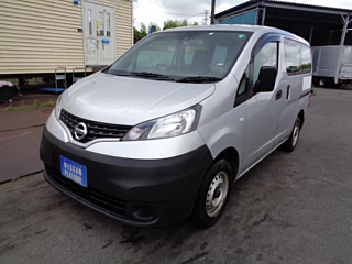 NISSAN NV200 2020