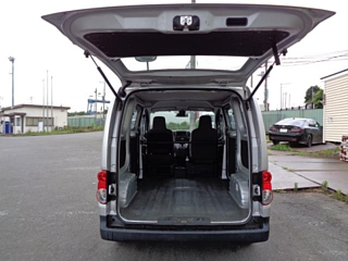 NISSAN NV200 2020
