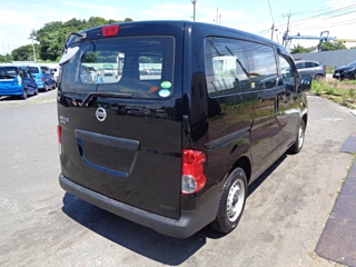 NISSAN NV200 2020