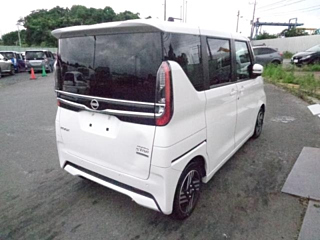 NISSAN ROOX 2023