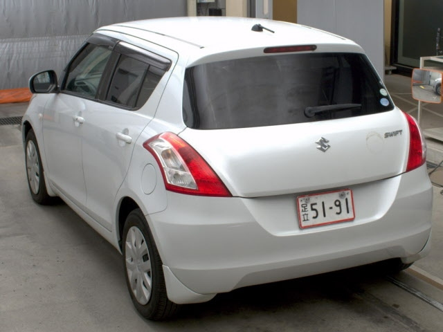 SUZUKI SWIFT 2011