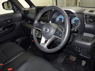 NISSAN ROOX 2022