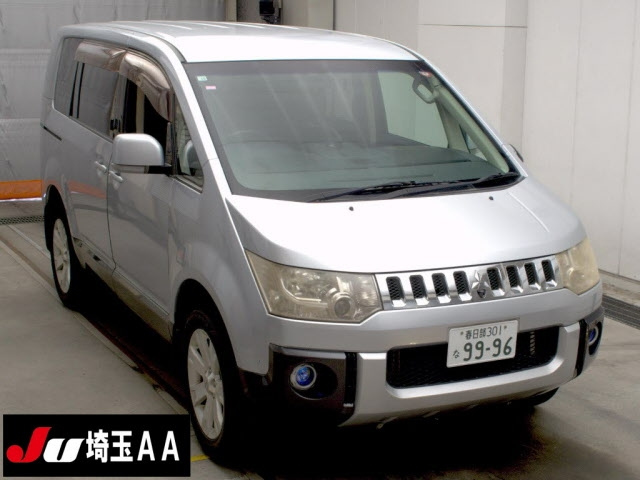 MITSUBISHI DELICA D5 2008