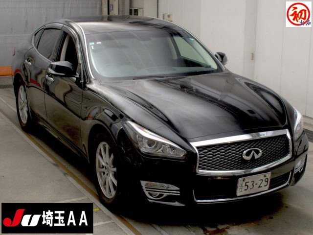 NISSAN FUGA 2017