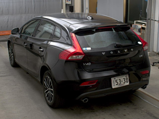 Заказать VOLVO V40