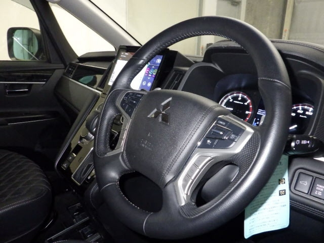 MITSUBISHI DELICA D5 2019