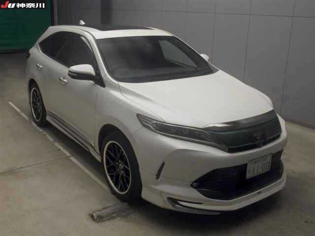 TOYOTA HARRIER 2018