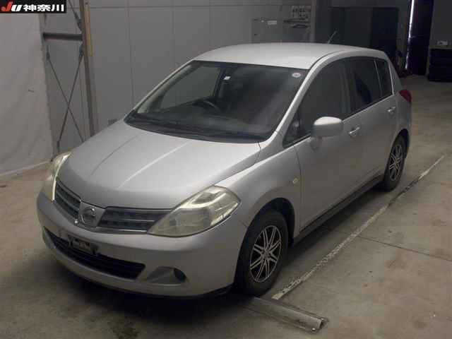 NISSAN TIIDA 2008