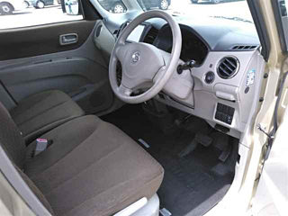 NISSAN ROOX 2011