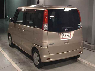 NISSAN ROOX 2011
