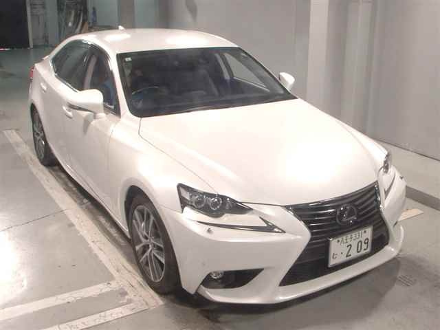LEXUS IS 2015