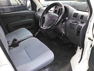 DAIHATSU HIJET VAN 2011