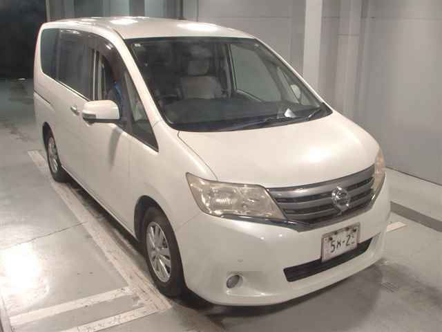 NISSAN SERENA 2011