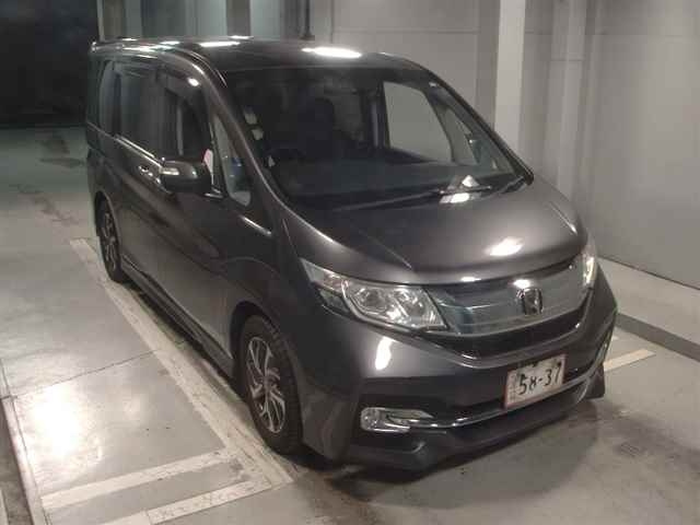 HONDA STEP WAGON 2015