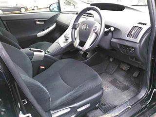 TOYOTA PRIUS 2013