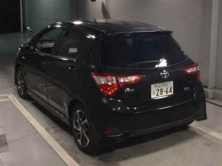 TOYOTA VITZ 2018