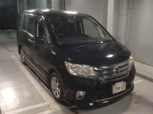 NISSAN SERENA 2013