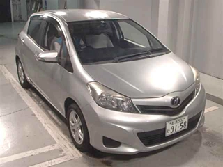 TOYOTA VITZ 2014