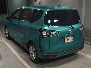 Заказать TOYOTA SIENTA