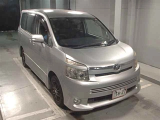 TOYOTA VOXY 2008