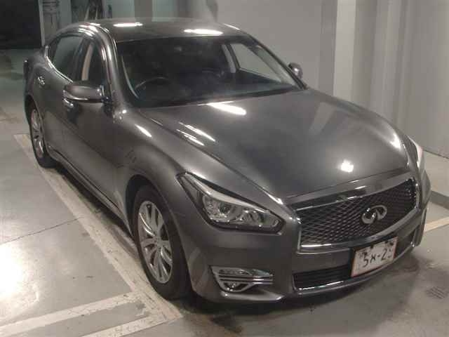NISSAN FUGA 2019
