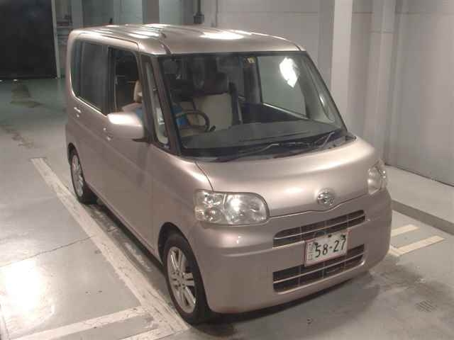 DAIHATSU TANTO 2008